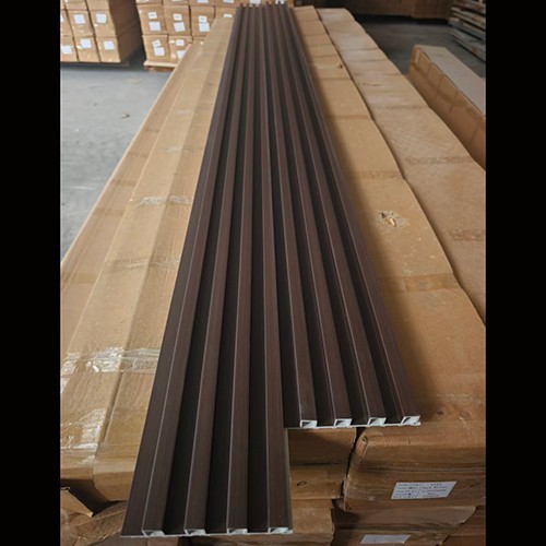 Puidupolümeerkomposiitplaat